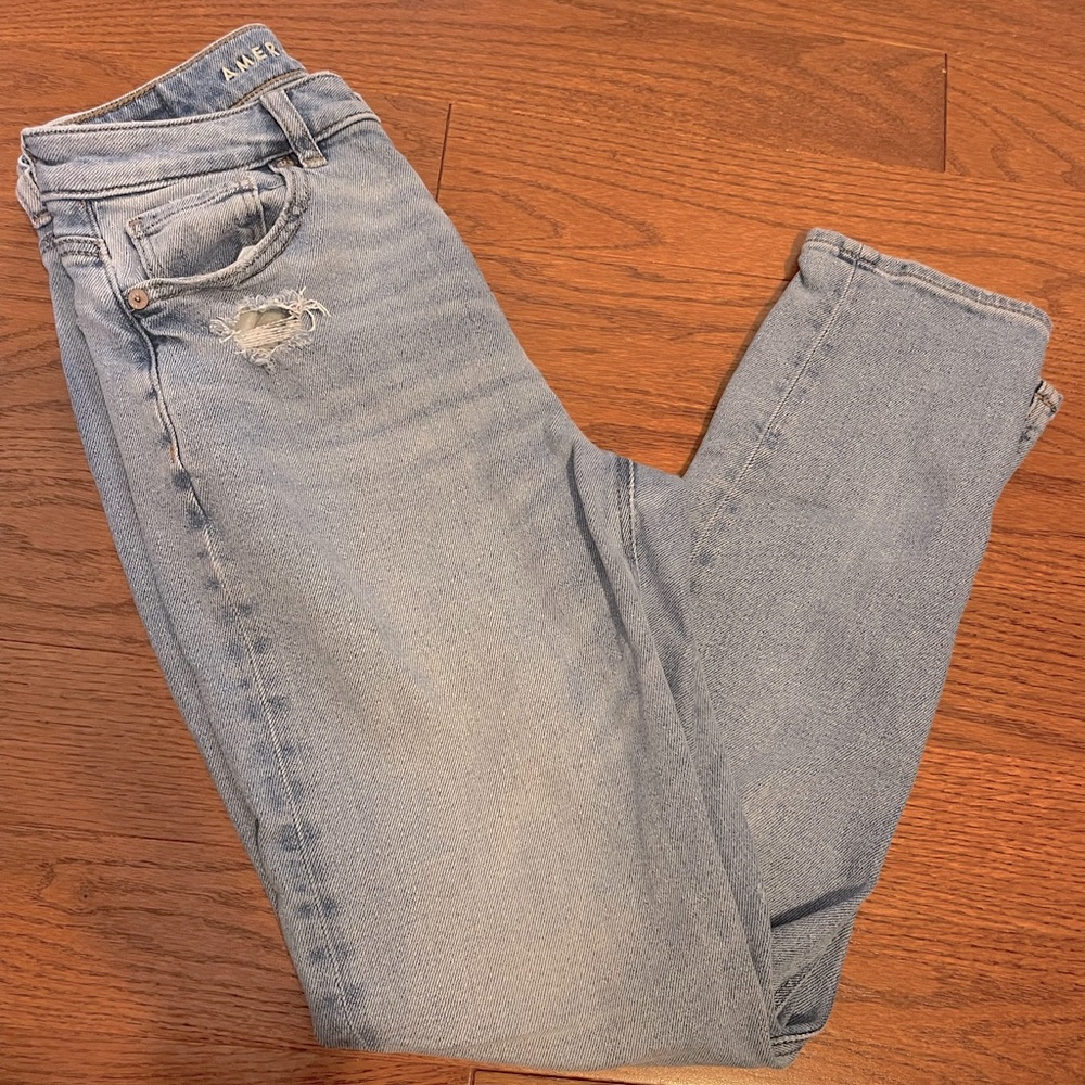 American eagle mom jeans